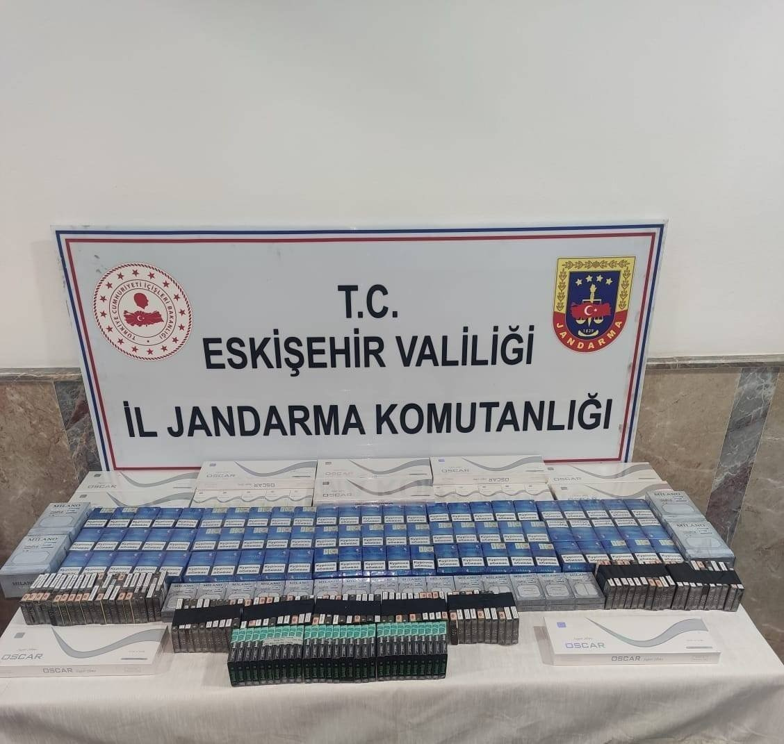 Police Arrest Illegal E-cigarette Seller in Turkey's Eskisehir City