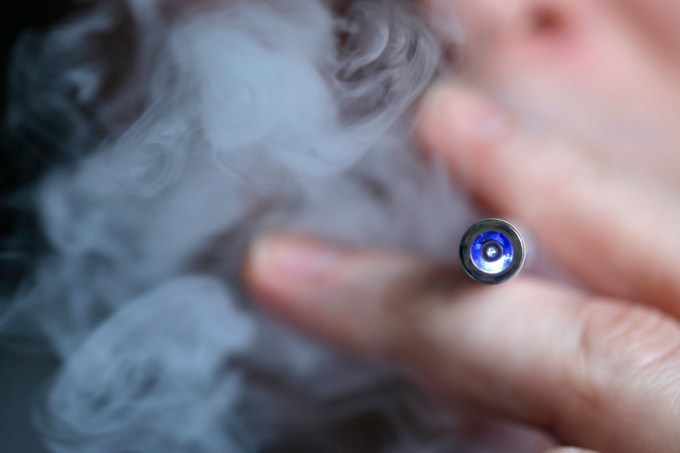 2FIRSTS Philip Morris Brazil Urges Regulation of E cigarettes in