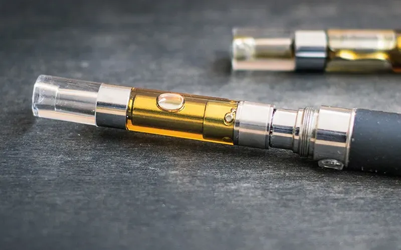 Problemas de salud asociados con el uso de cigarrillos electrónicos en Vietnam