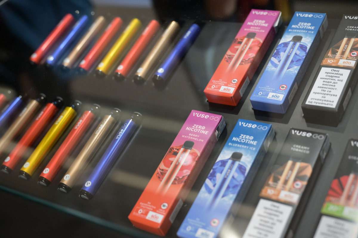 2FIRSTS VUSE Sets Up First E cigarette Experience Zone in Macedonia