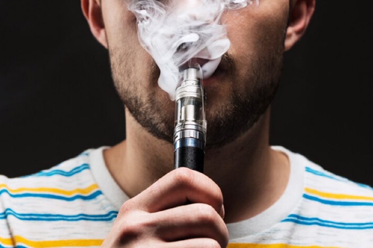 世卫组织强烈呼吁全球禁止电子烟以保护青少年健康