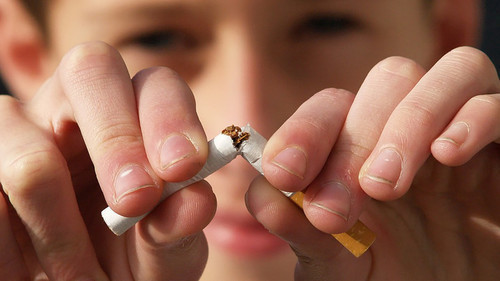 Kirguistán lanza movimiento anti-tabaco: Propone regulaciones y medidas.