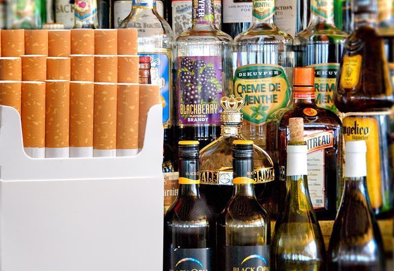 Azerbaiyán aumenta las tasas impositivas sobre los cigarrillos electrónicos desechables y el tabaco.