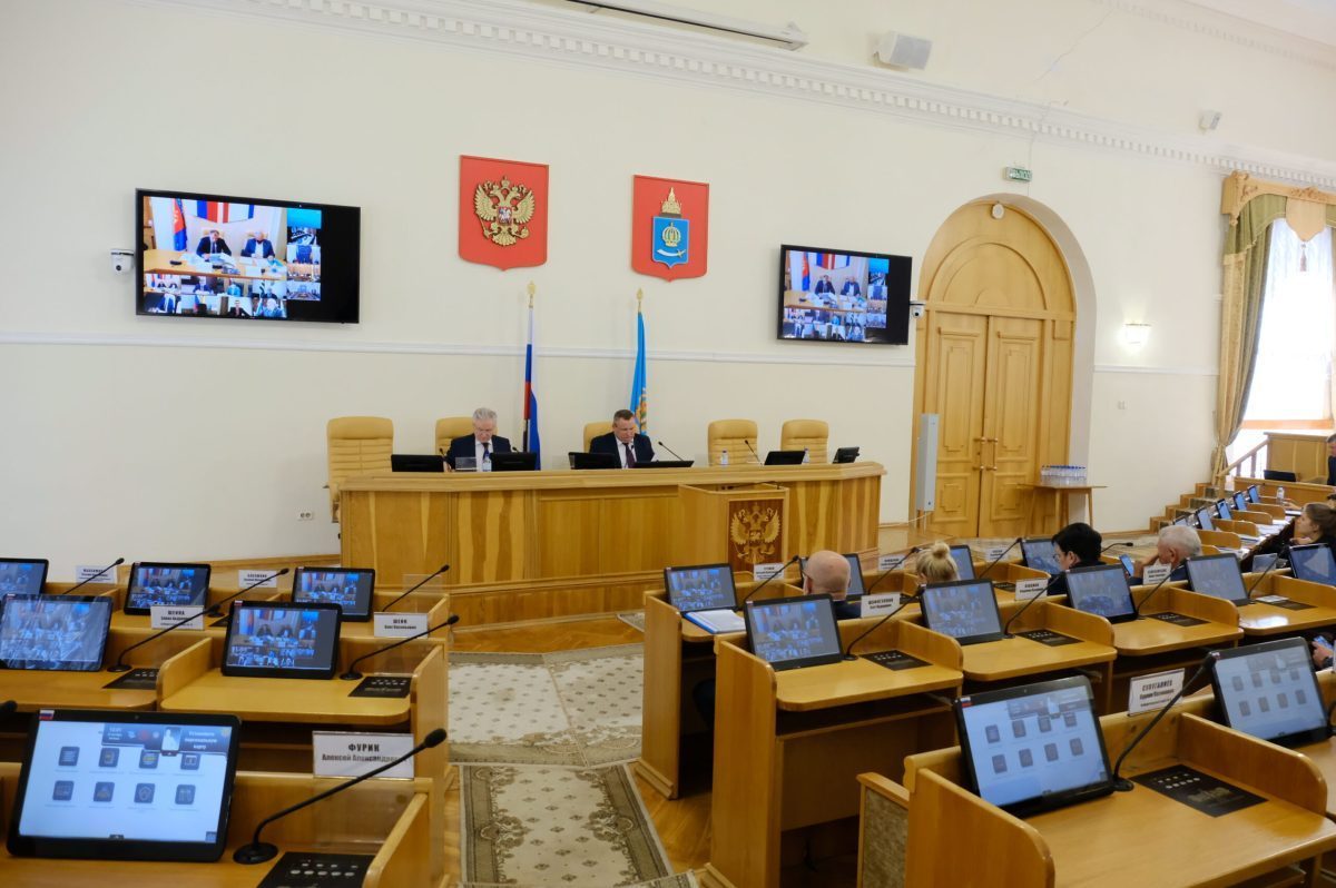 Astracán, Rusia, propone una prohibición completa de los cigarrillos electrónicos y dispositivos de vapeo que contengan nicotina.