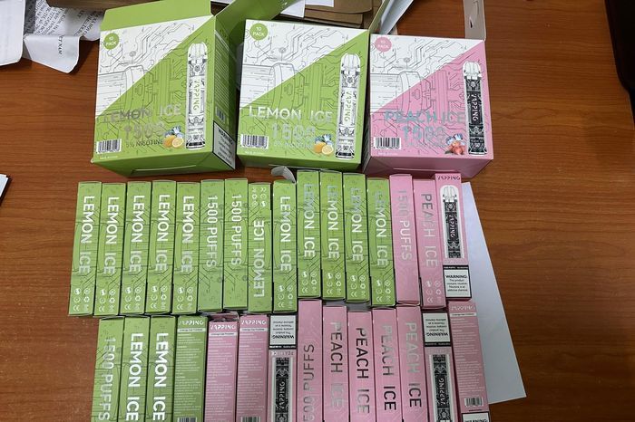越南警方破获非法毒品电子烟案 价值超过1140万越南盾