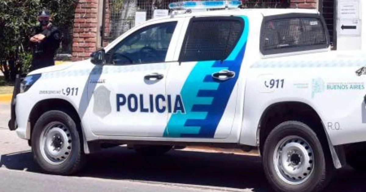 19岁美国女孩涉嫌行李藏大麻被捕 欲送往监狱探亲