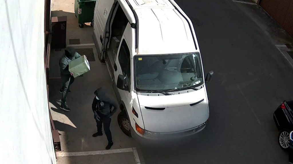 La Policía Nacional de España arresta a criminales en una gran banda de robos.