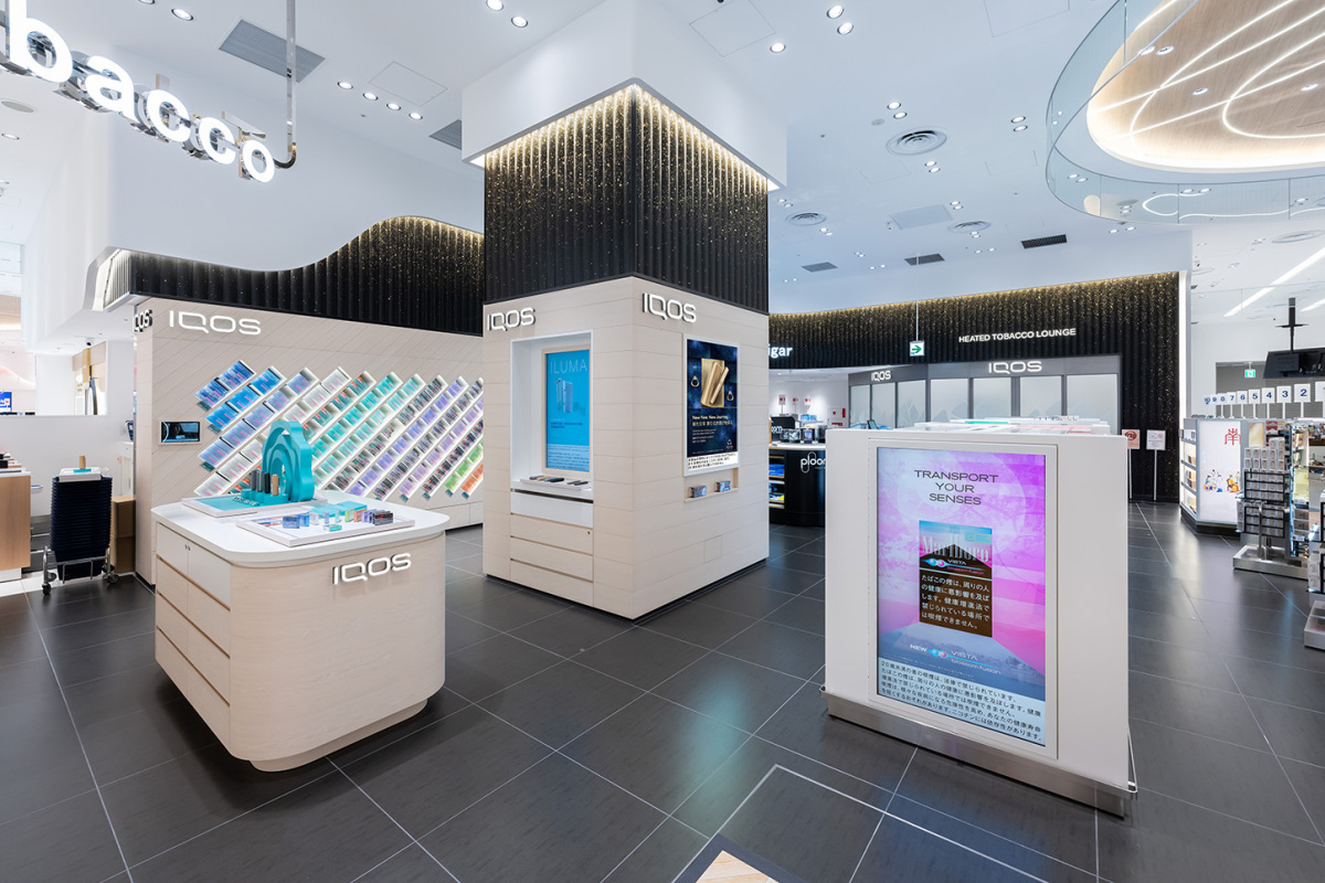 Philip Morris International lanza una nueva área de exhibición de IQOS en el Aeropuerto Internacional de Kansai.
