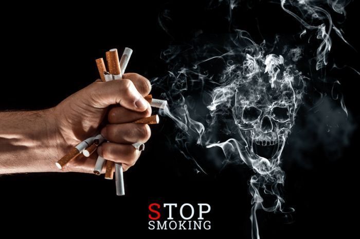 Expertos solicitan regulaciones más estrictas para la publicidad de tabaco en Indonesia.