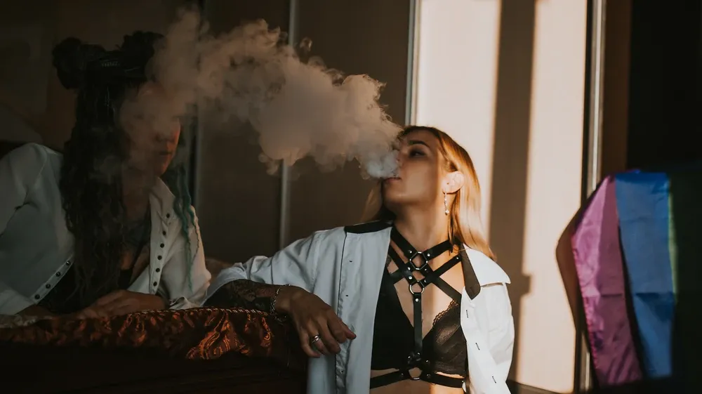 媒体VICE曝光英国电子烟黑市:四至五成在售品为非法入境