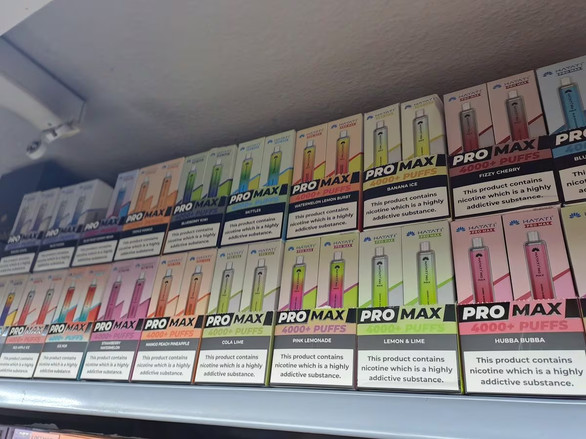 La policía británica incauta £3000 en cigarrillos electrónicos ilegales en Shrewsbury