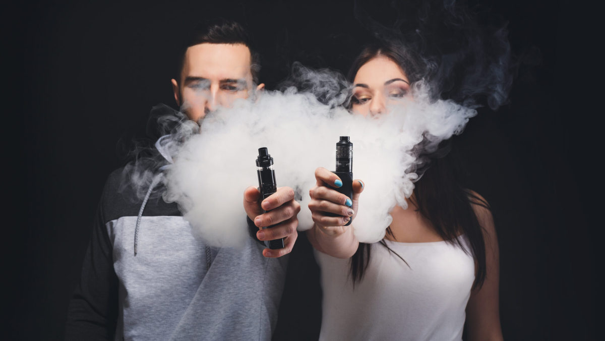 罗马尼亚总统签署新修烟草法：禁止向未成年人售卖电子烟