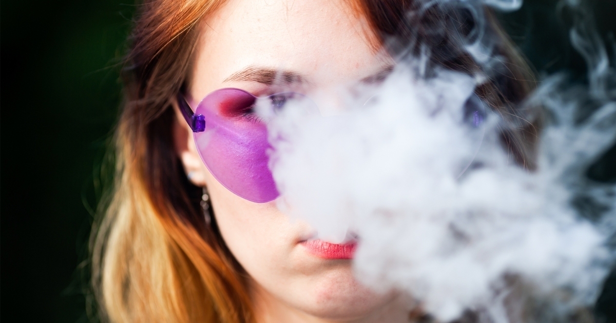 El incremento de los cigarrillos electrónicos desechables entre los jóvenes consumidores
