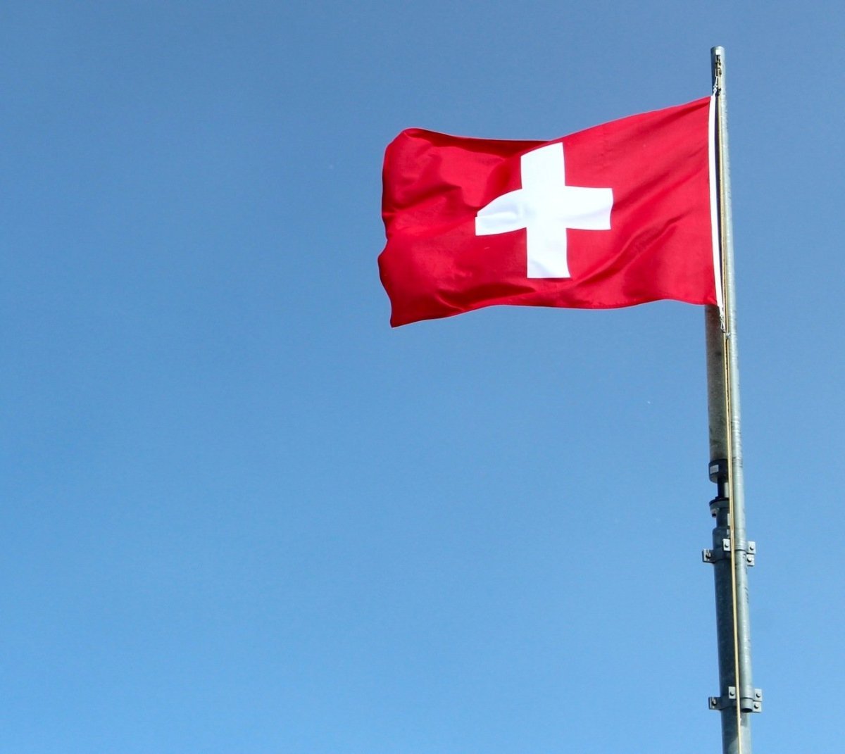 Analysis of 2023 December China E-cigarette Exports to Switzerland
