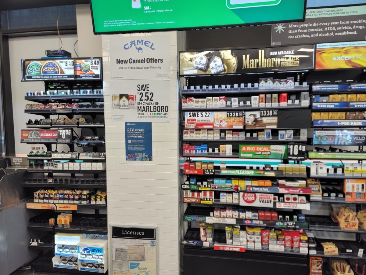 Evanston implementa la prohibición del tabaco saborizado, recibe reacciones mixtas.