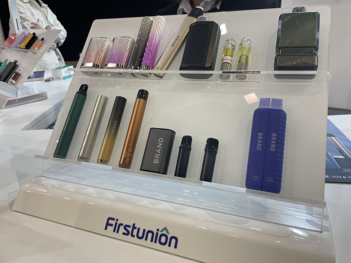GOLD BAR和TYSON品牌推出烟油产品 盘点EVO NXT展上的烟油及换弹式电子烟