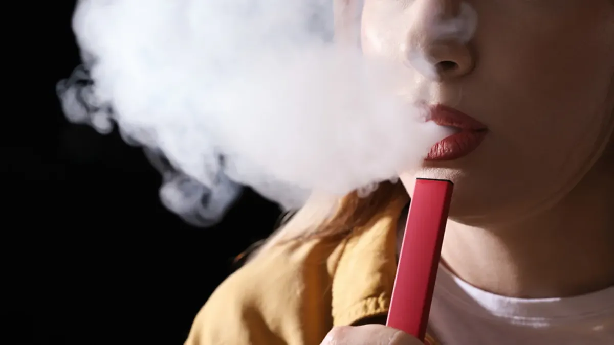 Proposal to Ban Street Vendors Selling E-Cigarettes in UK
