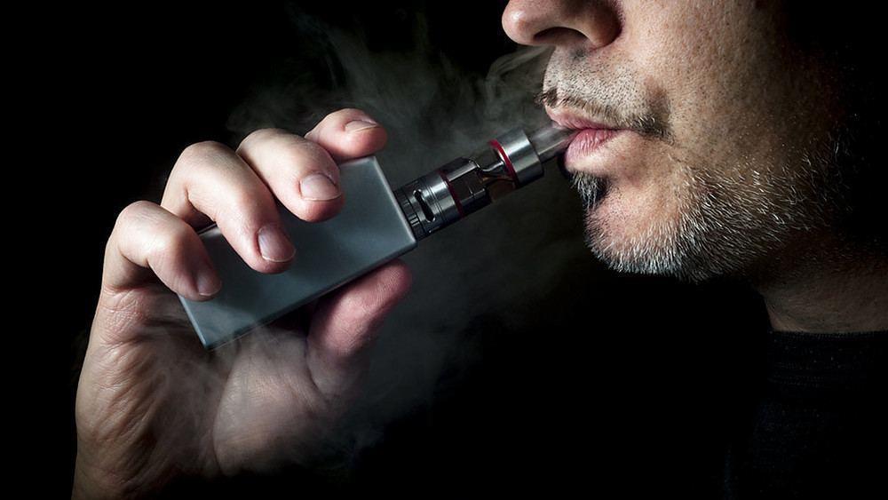 Kazajistán implementa prohibición de venta y distribución de cigarrillos electrónicos
