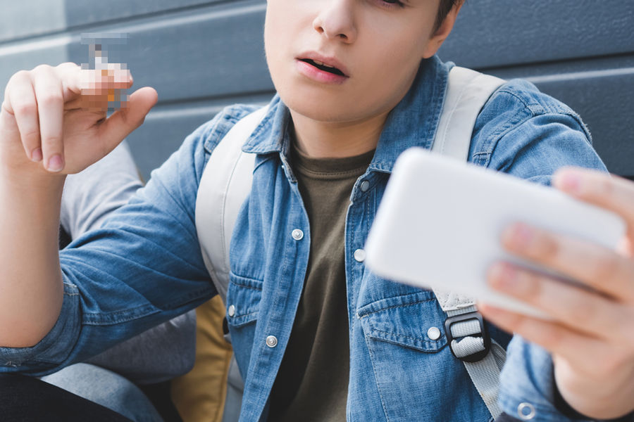 Russian Social Activist Calls for Financial Penalties on Parents to Curb Underage Smoking