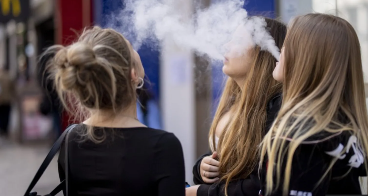 ELFBAR, LOST MARY Launch Reusable E-Cigarettes in Response to UK Disposable Ban