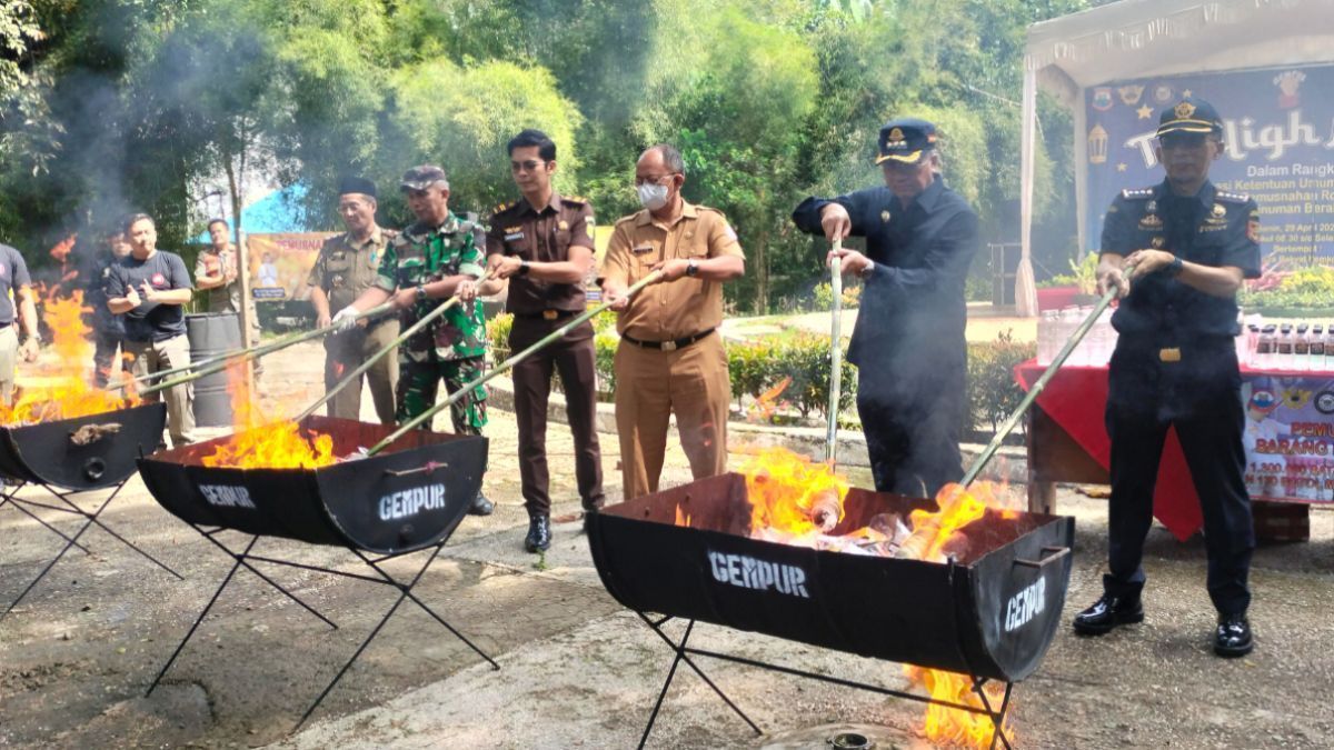Counterfeit Goods Destroyed in Joint Operation in West Java