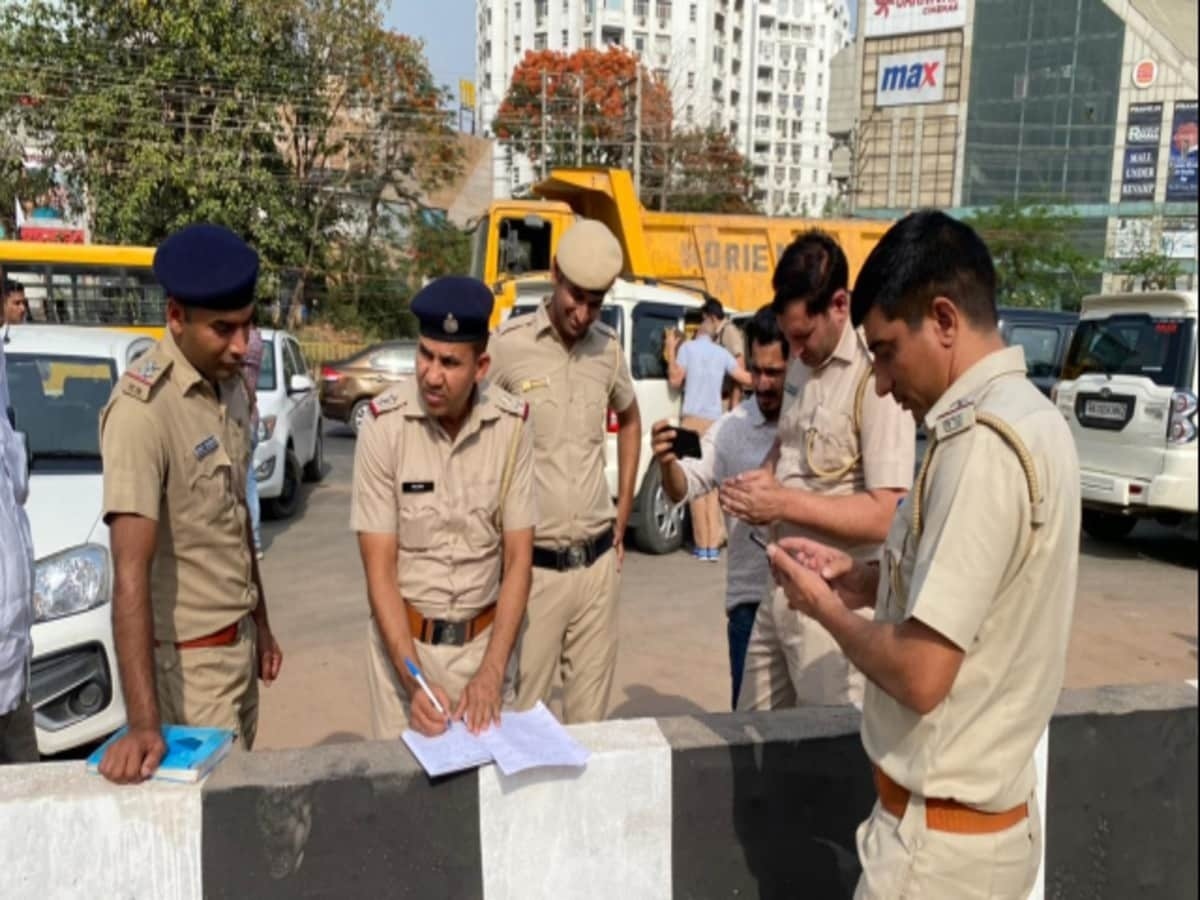 Police Seize 470 Illegal e-cigarettes in Undercover Operation