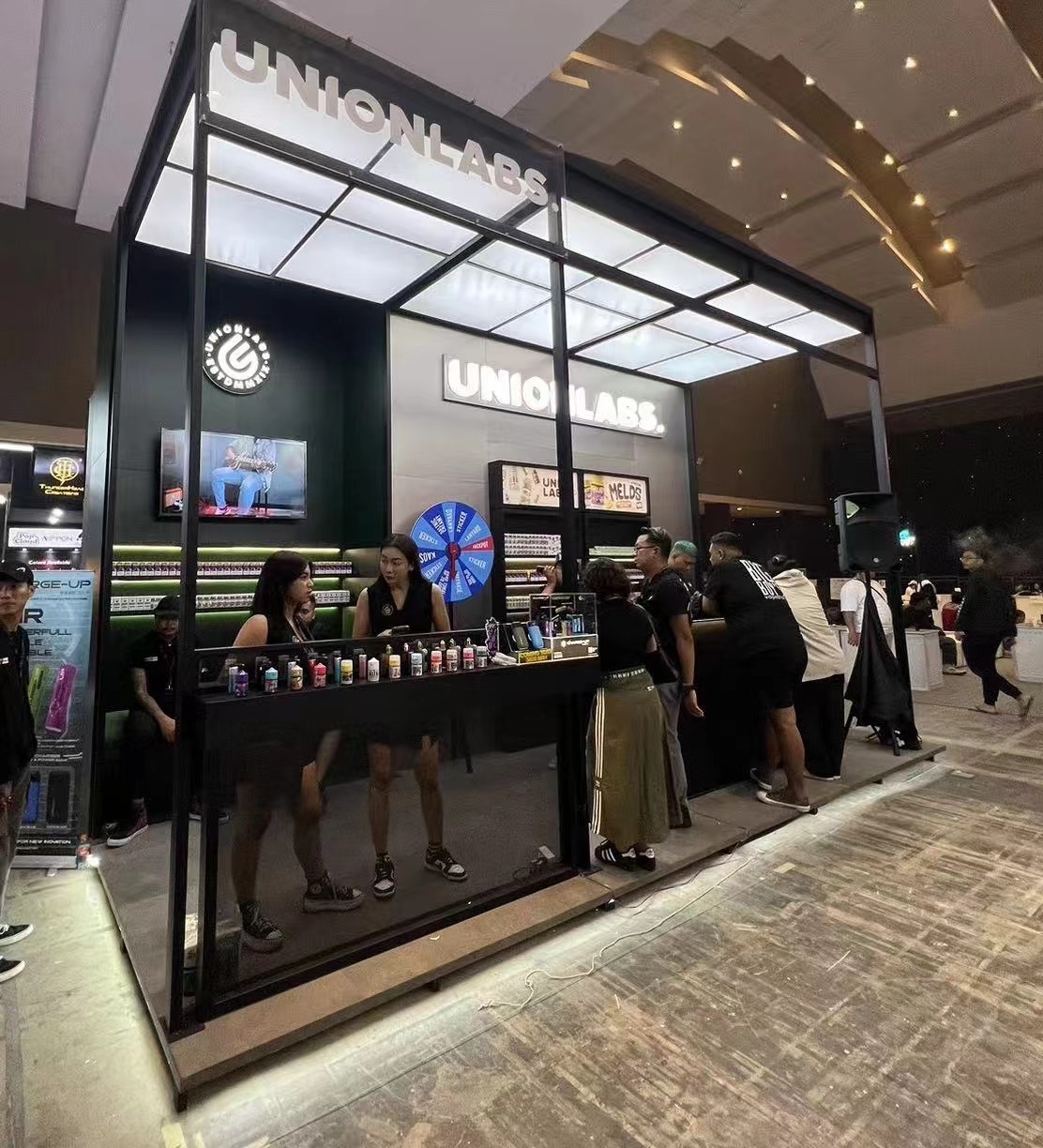 图集|印尼电子烟展JIVE开幕 ELFBAR、OXVA等品牌展出新品
