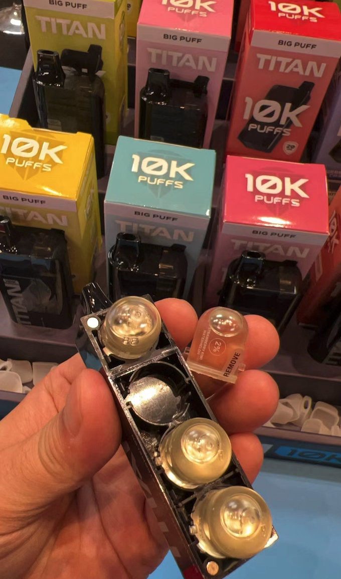 “4合1”电子烟成伯明翰展会主流新品 SMOK、ALD、HAYATI等知名品牌均有推出