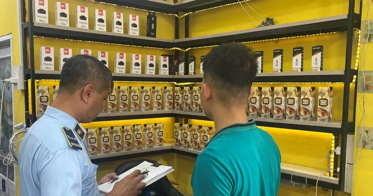 La ciudad de Ho Chi Minh intensifica la represión de los casos ilegales de cigarrillos electrónicos.