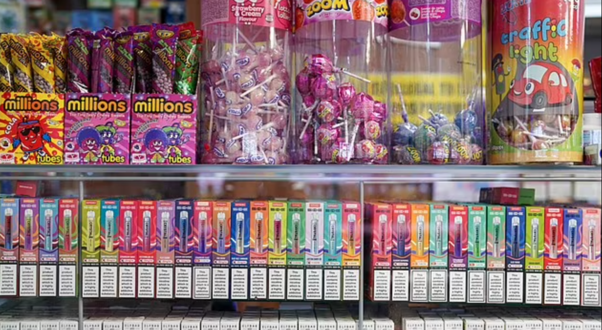 Aumento del uso de cigarrillos electrónicos entre jóvenes adultos en el Reino Unido