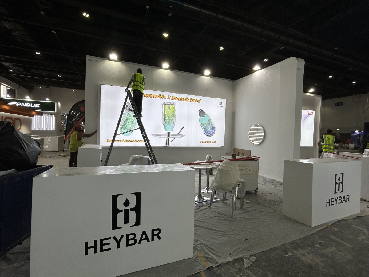 现场图集|世界电子烟展开幕在即 GEEKVAPE、VAPORESSO、OXBAR等展台抢先看
