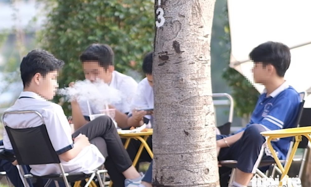 Thai Authorities Authorize Teachers to Confiscate E-Cigarettes in Schools