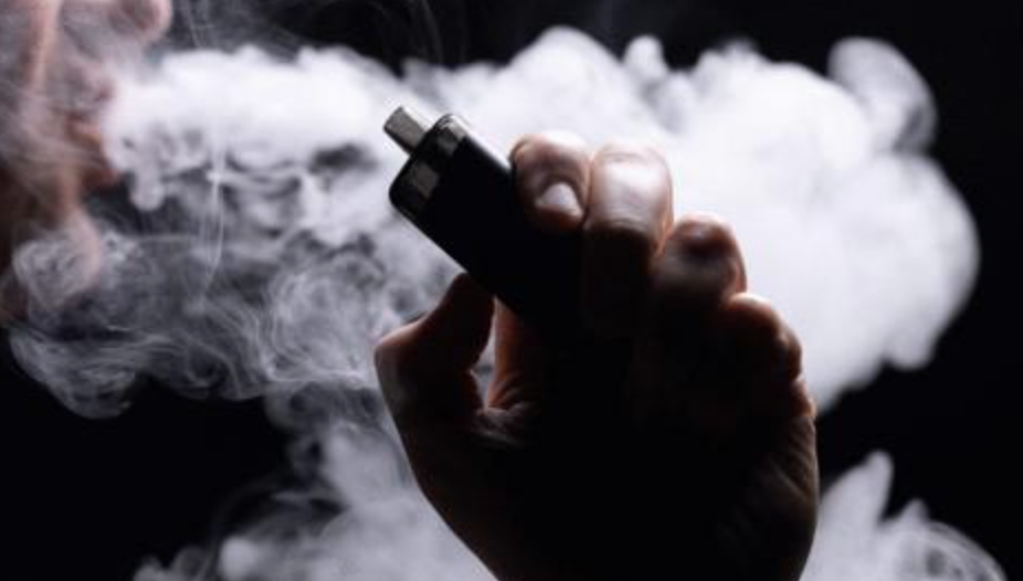 Carolina del Norte considera prohibir cientos de productos de cigarrillos electrónicos: informe