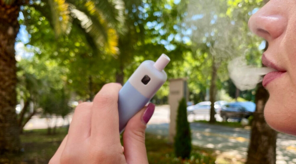 La Asociación de Restaurantes de Montenegro lanza un movimiento en contra del plan de prohibición de los cigarrillos electrónicos.