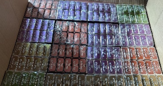 La policía polaca arresta a una red de contrabando, con un total de más de $50,000 en mercancías.