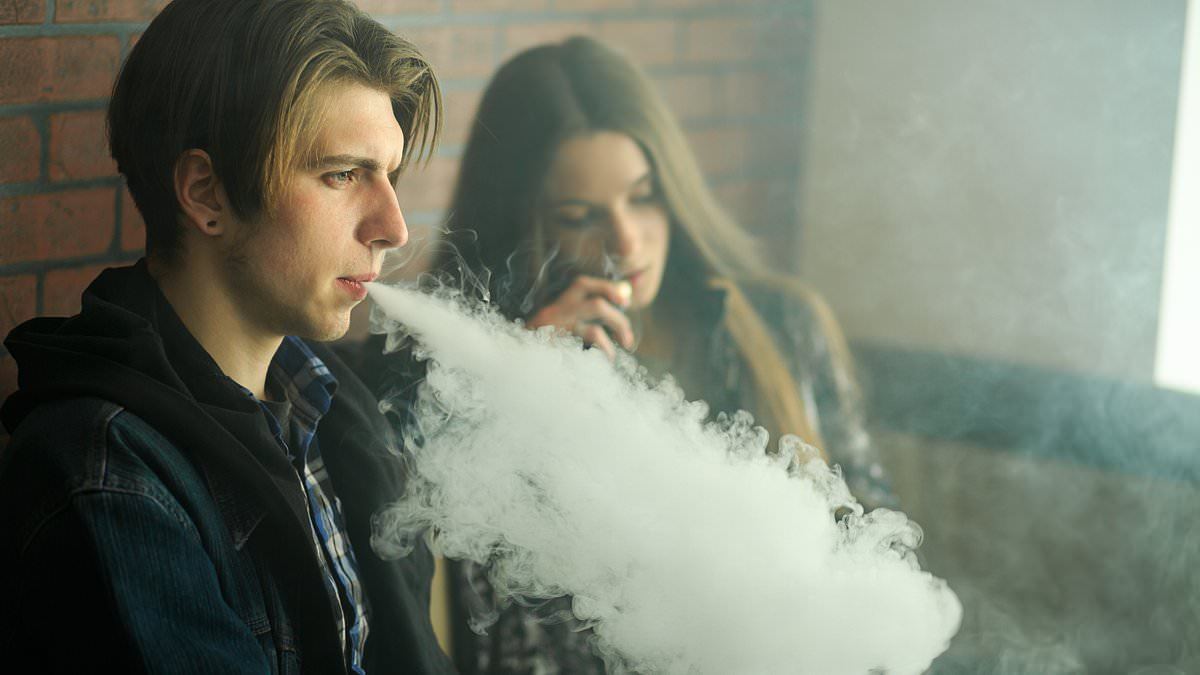 Alta tasa de uso de cigarrillos electrónicos entre jóvenes en Wyoming a pesar de la ley de prohibición.