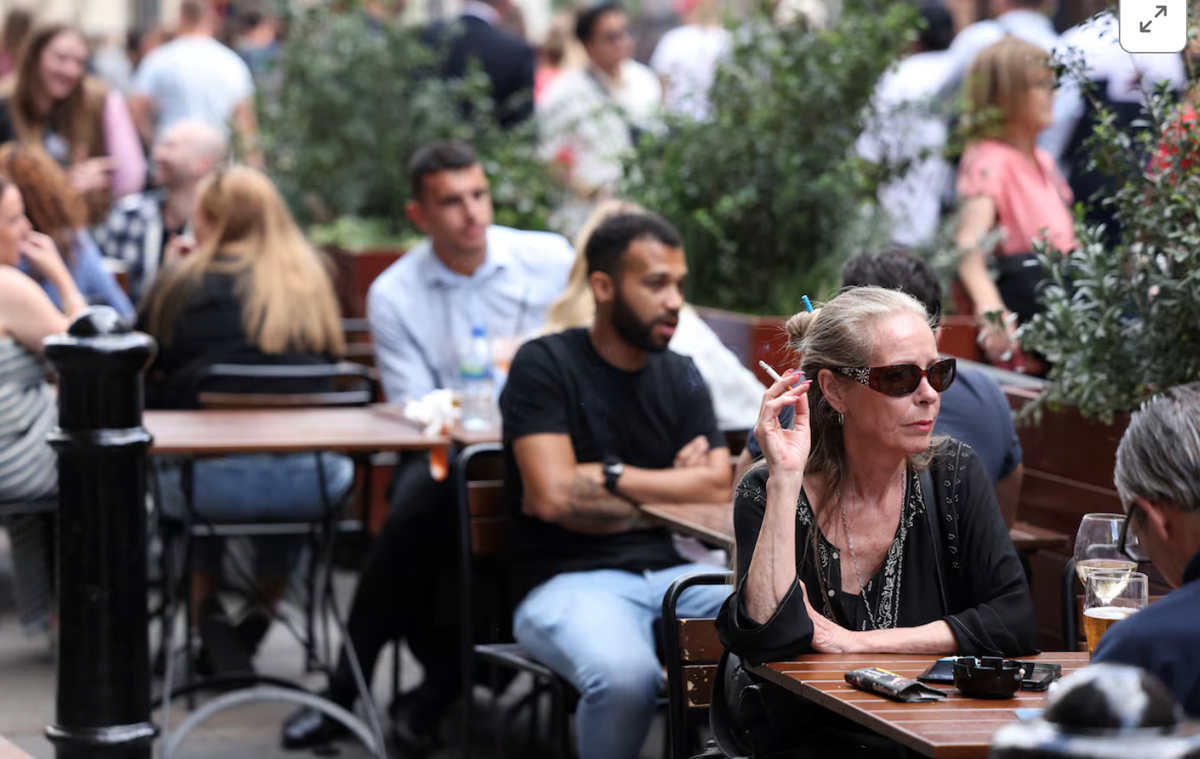 UK Prime Minister Supports Ban on Outdoor Smoking