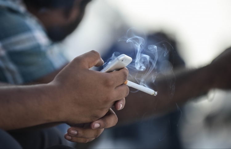 El Comisionado de Drogas de Alemania pide restricciones en la venta de cigarrillos.