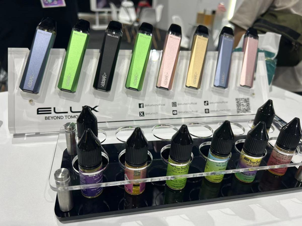 展会观察|Elux展出开放式产品CYBEROVER P1,自有烟油品牌未在马来上市