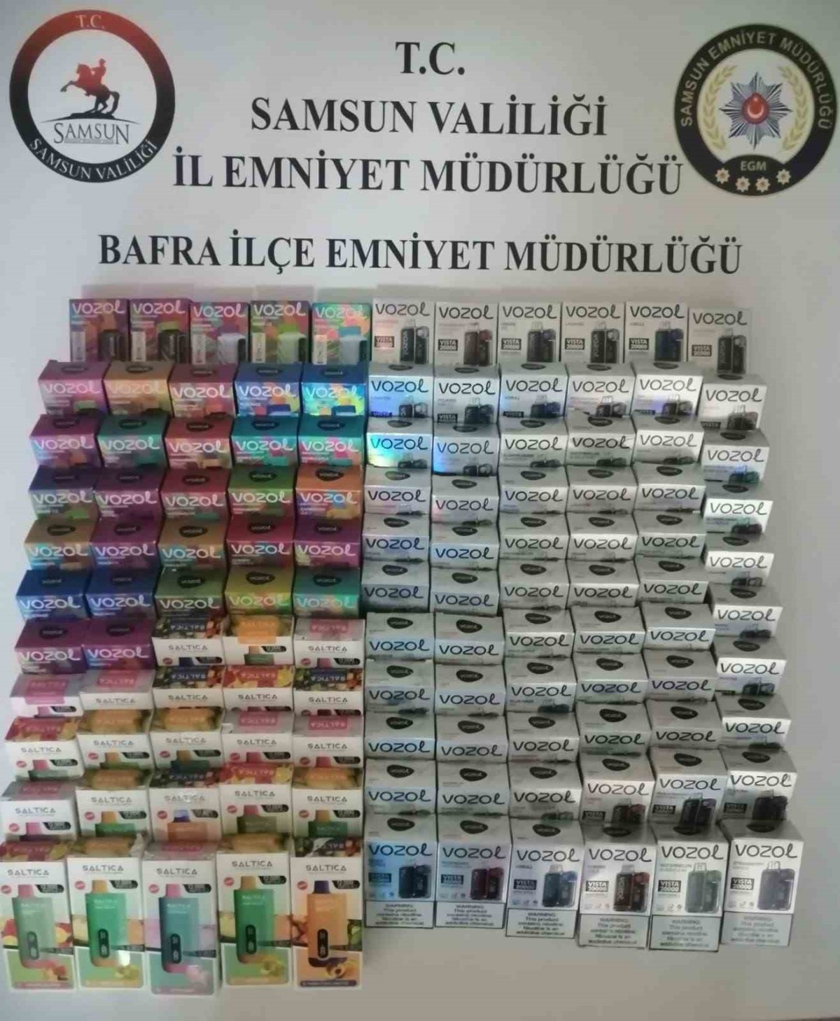 Policía turca incauta 156 cigarrillos electrónicos de contrabando en operación en Samsun.