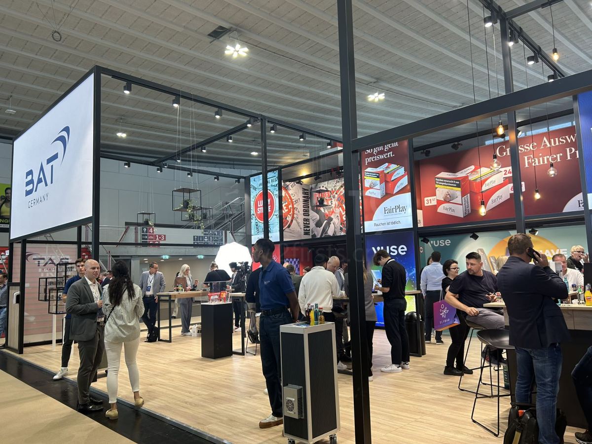 展会观察|中烟香港、PMI 、BAT、思摩尔、合元等企业携加热不燃烧品牌参展