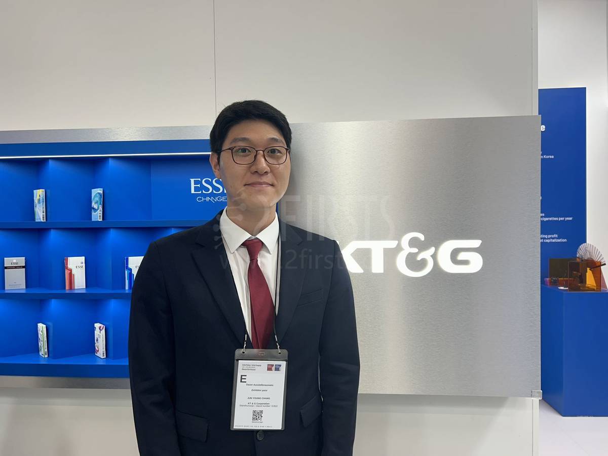El equipo de primeros profundiza en la comunicación con el gerente asistente global de KT&G.