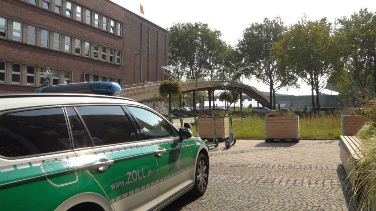 多特蒙德烟草展会再现违规产品 3个展位产品被扣押