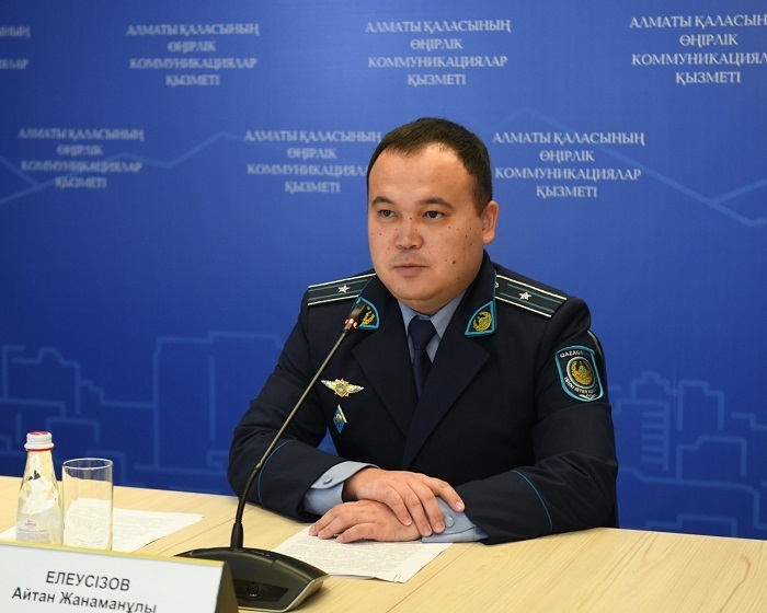 La Policía de Almaty intensifica la lucha contra el comercio ilegal de cigarrillos electrónicos.