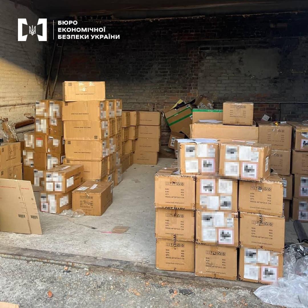 Illegal e-cigarettes worth $270,000 seized in Lviv smuggling bust