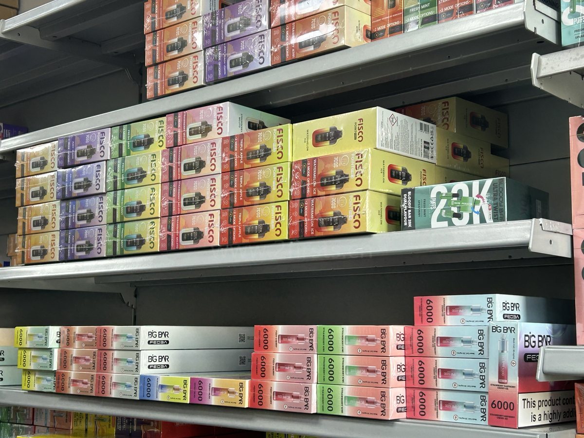 Análisis de mercado: Cigarrillos electrónicos y bolsas de nicotina en Manchester, Reino Unido