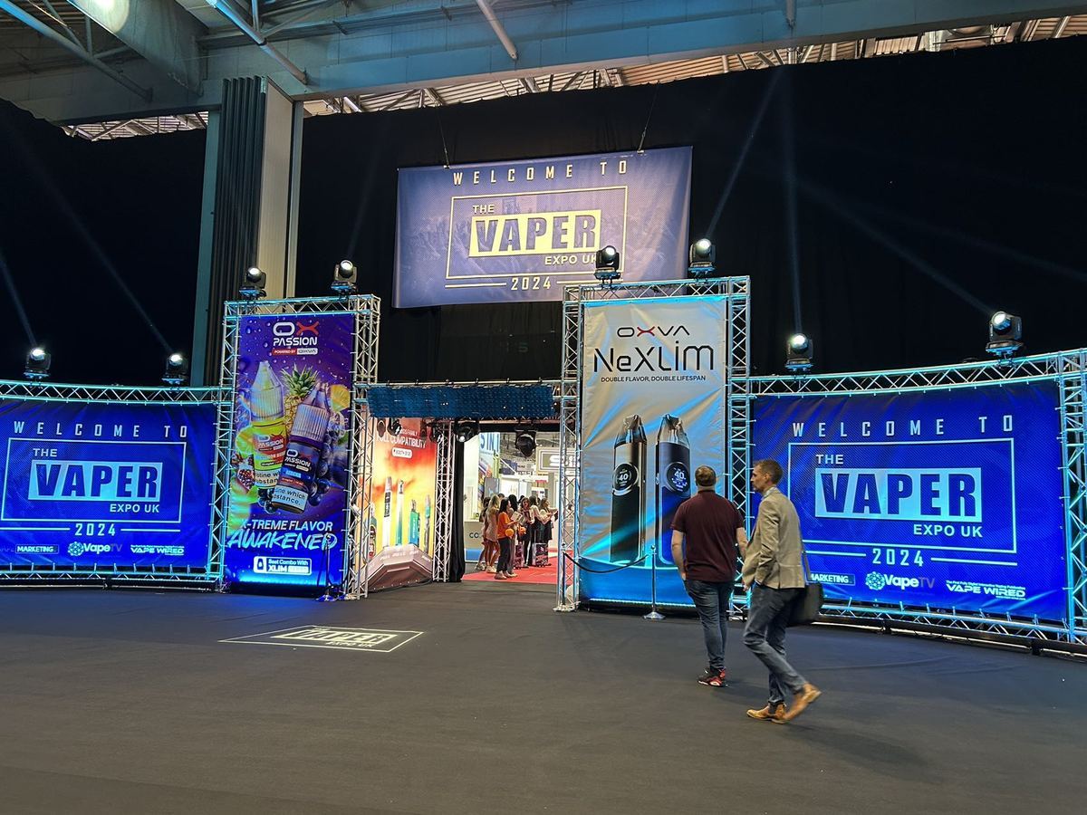 La Vaper Expo UK: Exposición de cigarrillos electrónicos en Birmingham.