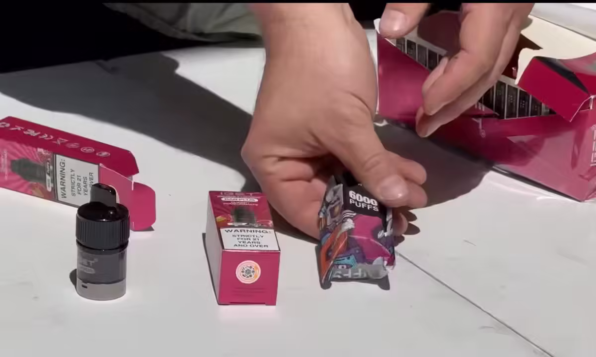 La Policía Australiana incauta cigarrillos electrónicos ilegales por valor de $8 millones.