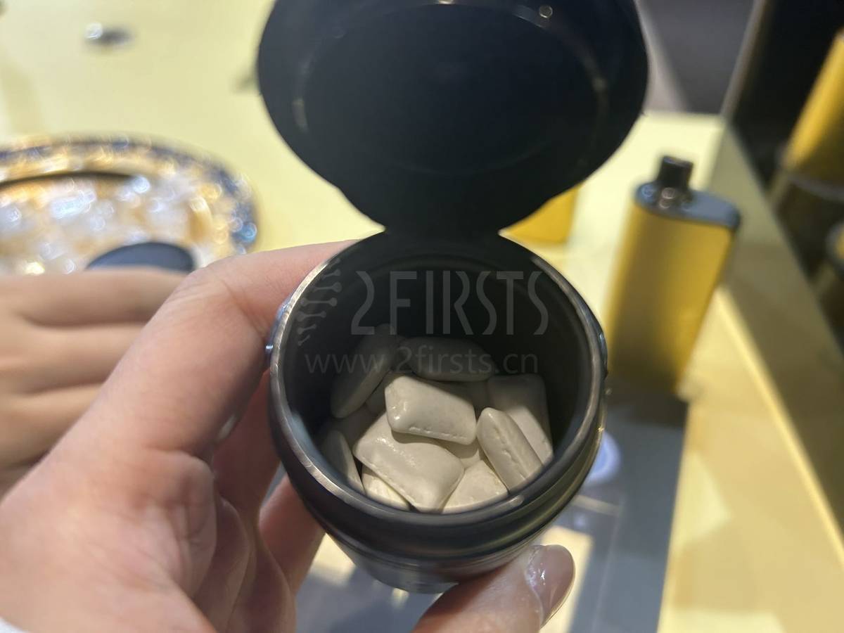 ELFBAR launches new nicotine pouch brand 'ELF', ALIBARBAR presents nicotine gum