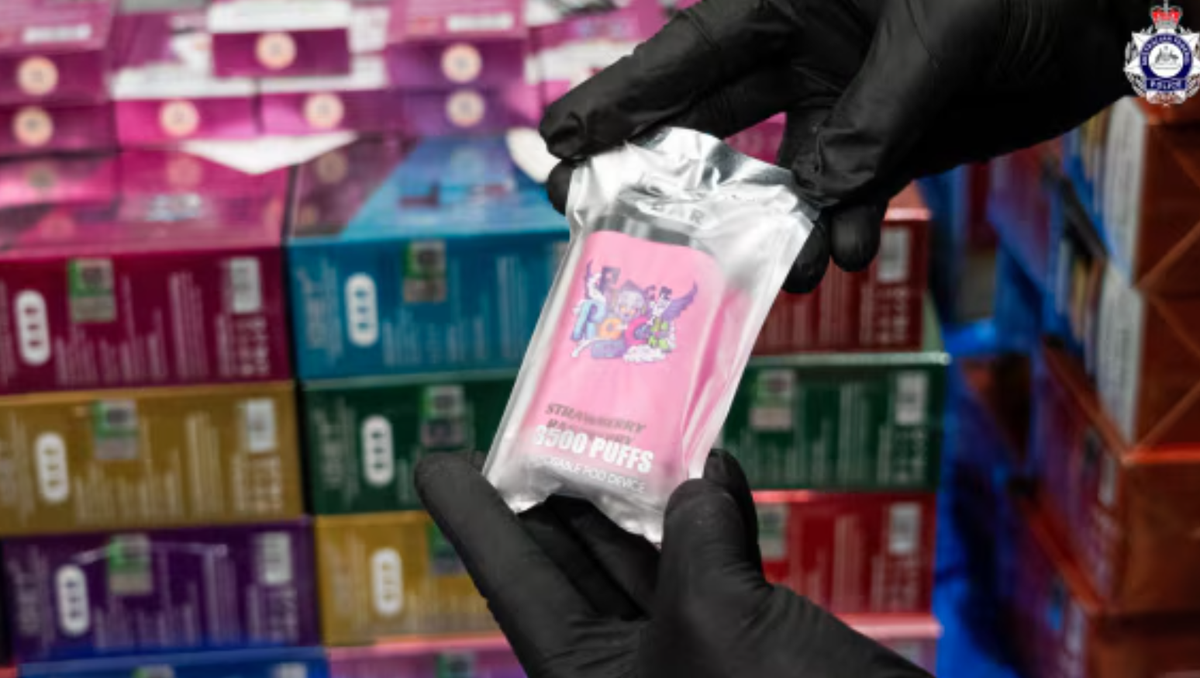 Australian police seize nearly 3,000 illegal e-cigarettes, including the brand 'IGET'